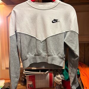 Nike crop sweatshirt